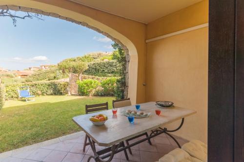 Porto San Paolo Wohnung | Il Poggio A3 With Shared Pool - Happy Rentals