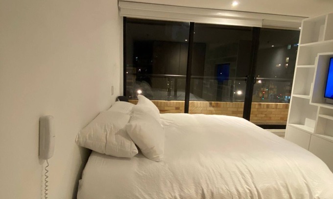 Chapinero Wohnung | ILLUMINATED WITH BALCONY WIFI GYM CHAPINERO