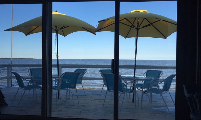 Linwood Haus | Makelloses Lake Huron Beach House