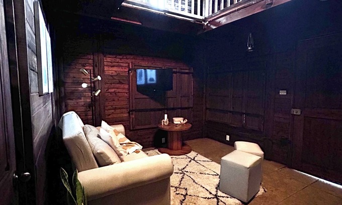 San Isidro Kabine | Immerse yourself in the serenity and natural beauty of our cozy mountain cabin