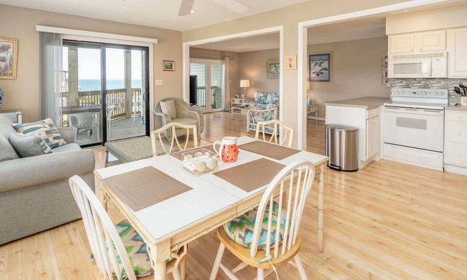 Duck Eigentumswohnung | In Duck with Community Pool & Beach Access