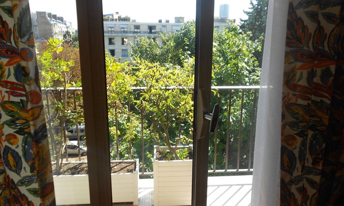 Neuilly-sur-Seine Hotel | In der Stadt, grün und ruhig für ein paar Tage ....