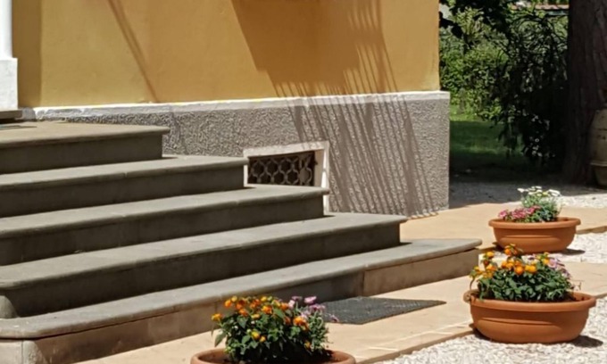 Lidarno Villa | Im Herzen Umbriens zu vermieten ein historisches Gebäude, umgeben von viel Grün