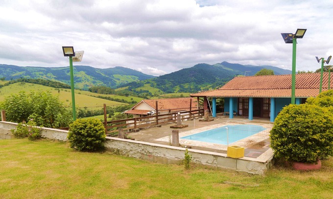 Extrema Haus | Incrível chácara com pisc e churrasq em Extrema/MG