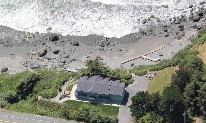 Smith River Haus | Unglaubliche Ansicht und Zugang zum Meer (NICHT zum Angeln)