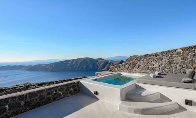 Imerovigli Villa | Incredible Santorini Suite | Elysia Suite | Breathtaking Sea Views | Private Furnished Terrace with Heated Plunge Pool | Adults Only | Imerovigli