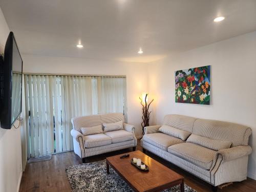 Henderson Haus | Incredible Waitakere View