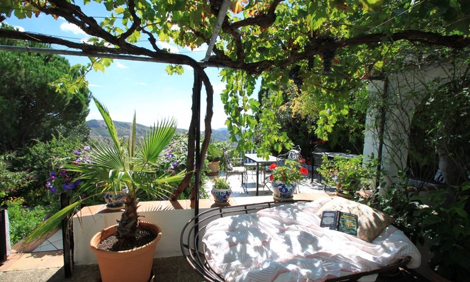 Salares Haus | Gepflegte eigenständige Finca in den Vorbergen Andalusiens, Stille zum Greifen