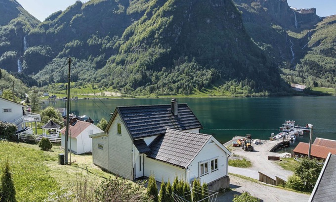 Vik Haus | Indresfjord by Interhome