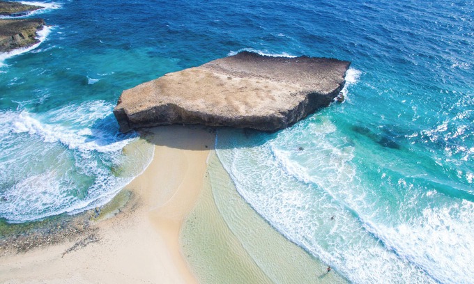 Boegoeroei Wohnung | Infinity POOL* Close TO EAGLE BEACH*
