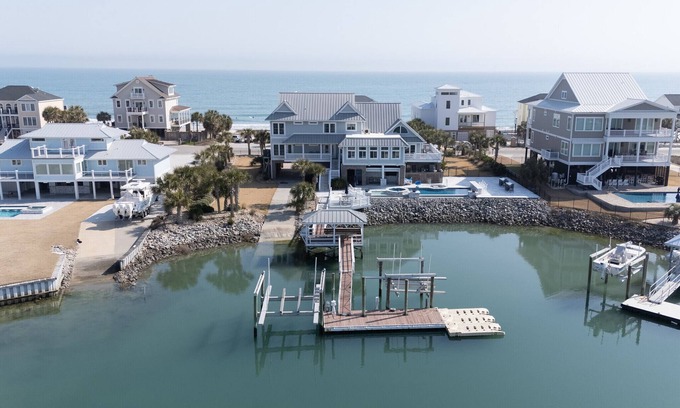 Inlet Harbour Haus | Inlet Front 5 BR Pet Friendly Beach House with Private Pool and Hot Tub! Lunasea