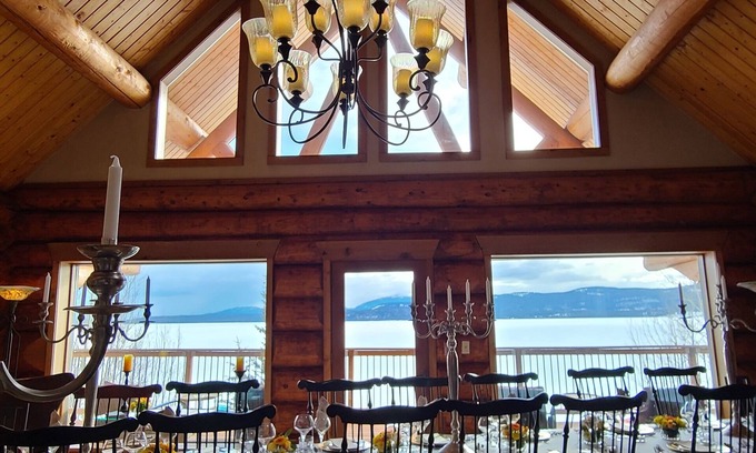 Whitehorse Kabine | Inn On The Lake