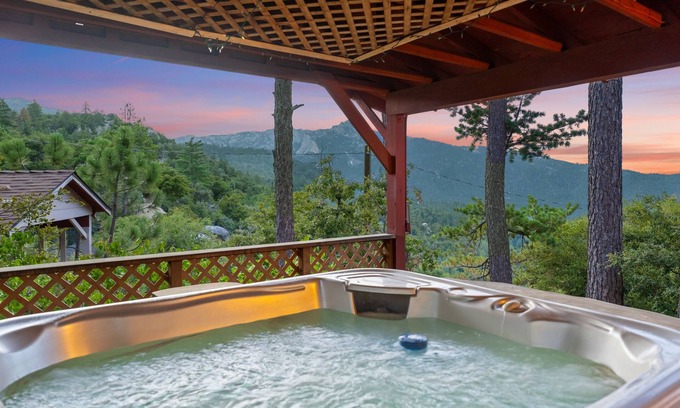 Pine Cove Haus | Inspiring Hause aus mit "Sunset Perch" Views & Spa