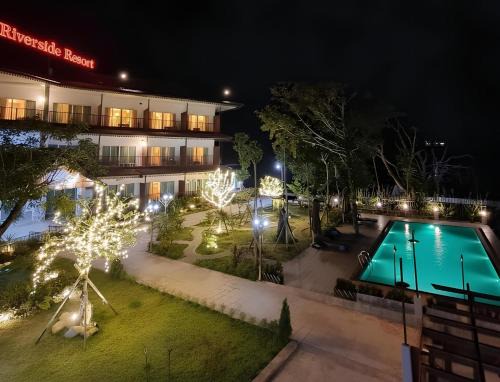 Vang Vieng Hotel | Intimate Riverside Resort