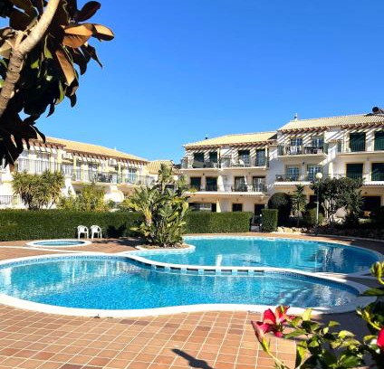 Guia Haus | Invited to Albufeira