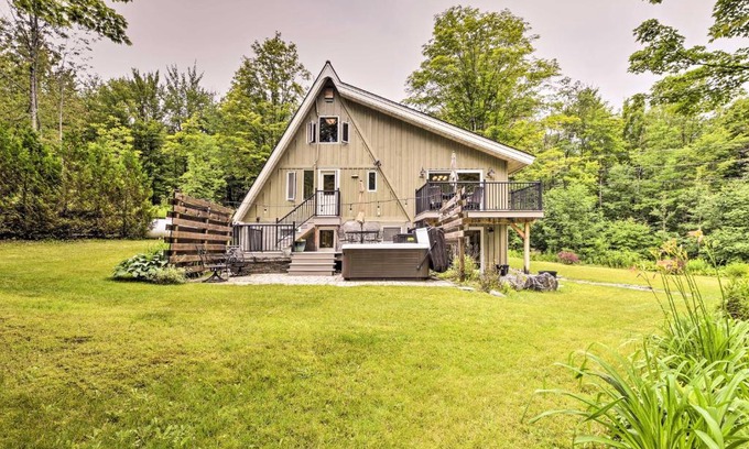 Warren Haus | Inviting A-Frame Cabin with Saltwater Hot Tub!
