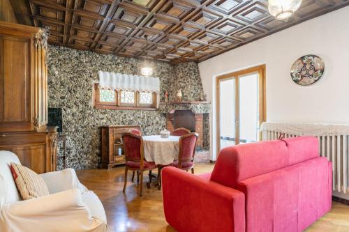 Ballabio Wohnung | IRIS - Relaxing Alpine Getaway at Ballabio