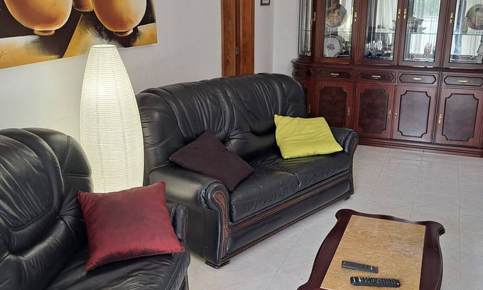 Algueirao - Mem Martins Wohnung | Isabel Dream V, 200m from the train, 5 Km from SINTRA.
