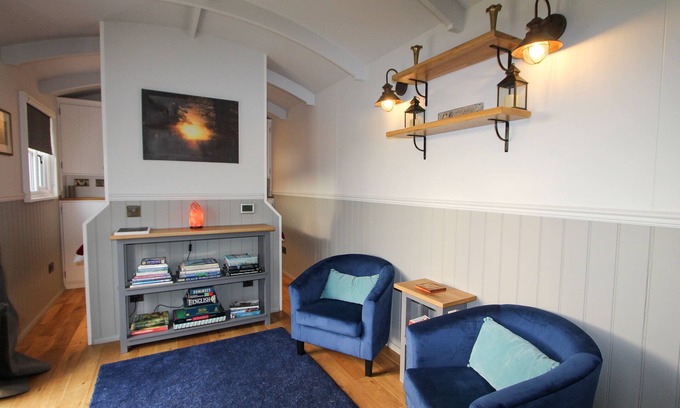 Marsham Kabine | Isabel , nestled in a peaceful farm in Marsham, North Norfolk