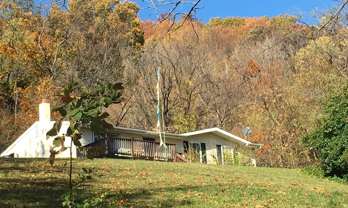 Greenwood Hütte | Isolated cottage with good view close to many winery and Brewers.