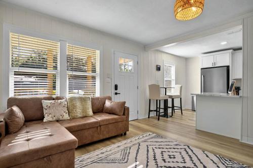 Tallahassee Haus | It's A Vibe- less than 10mins Capital,Hospitals,FAMU,&FSU