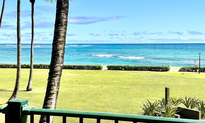 Kapaa Eigentumswohnung | Es geht nur um die Aussicht! Remodeled Oceanfront Condo am Pono Kai in Kapaa