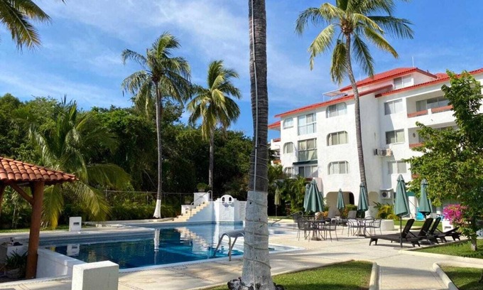 Ixtapa Wohnung | Ixtapa Zihua Beautiful Condo with pool view near the beach in Mexico first floor
