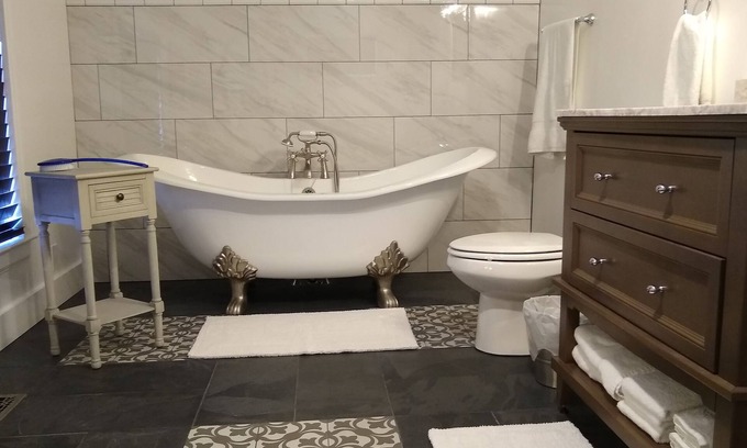 Cannonville Haus | Jasper's Hideout: Historic home between Bryce Canyon and the Grand Staircase.