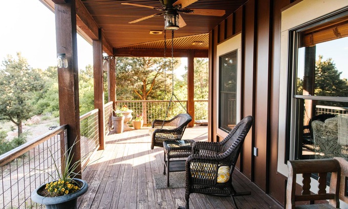 Moab Kabine | Jaydee's Run Cabin @ Whispering Oaks, 20 miles from Moab!