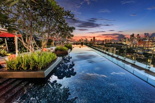 Somerset Hotel | JEN Singapore Orchardgateway by Shangri-La