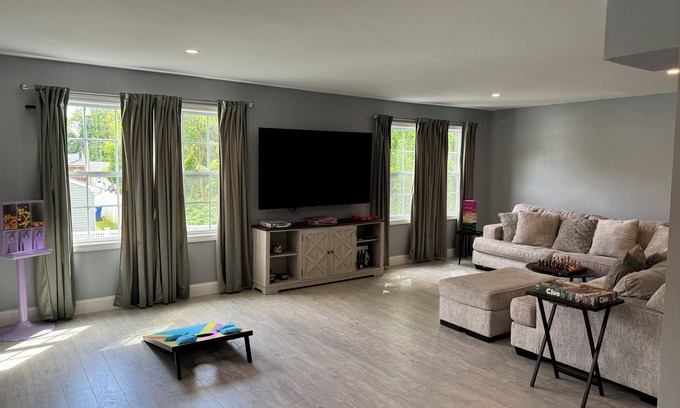 Port Monmouth Haus | Jersey Shore Beach House + Stock Tank Pool, Pac Man, Corn Hole, Connect Four