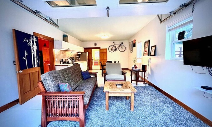 Flagstaff Haus | Joe's Bike Shop w/ Garage and EV Charging