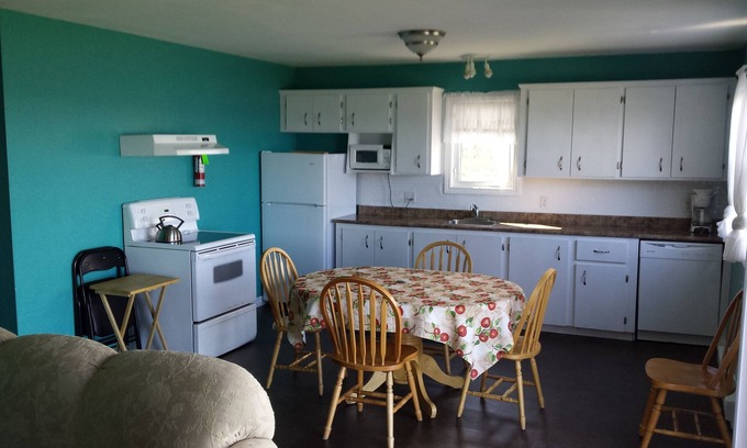 York Hütte | John B's Oceanfront Cottages
