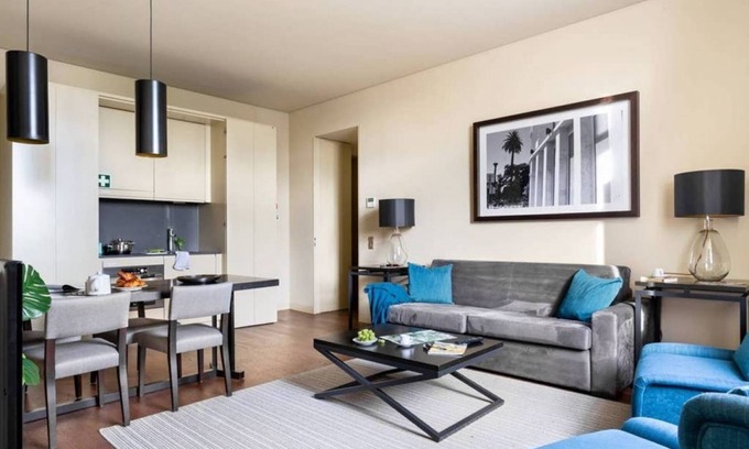 Sao Paulo Wohnung | JOIVY Urban 2BR Apt w/ Park view, in Cais do Sodré