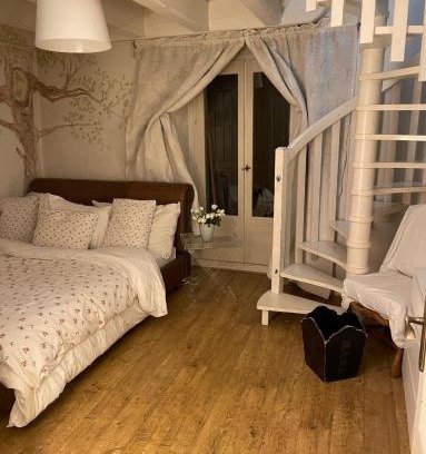 Veigy-Foncenex Haus | Jolie Chambre double avec Balcon