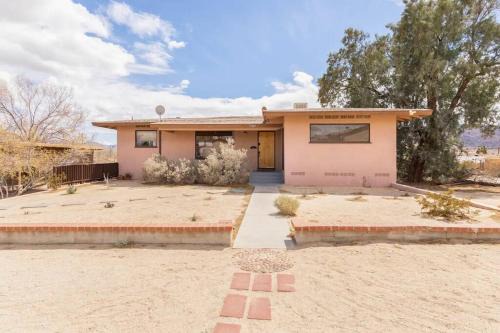 Twentynine Palms Haus | Joshua Tree King&Queen Beds 10mins to JTNP New