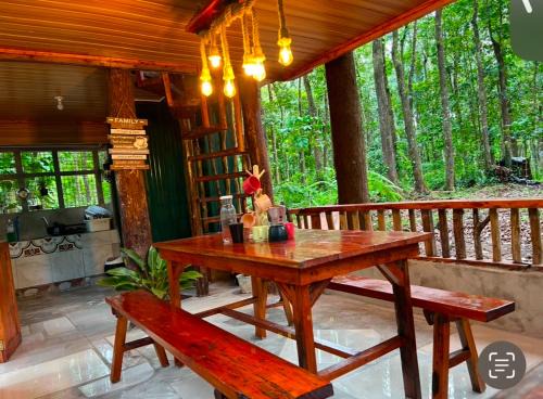 Real Sonstige | Josiah Tree House Camp Mahogany Llavac Quezon