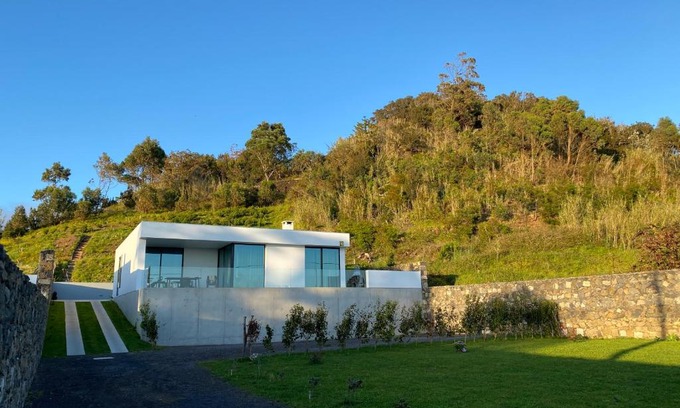 Caloura Haus | Jubileu 74