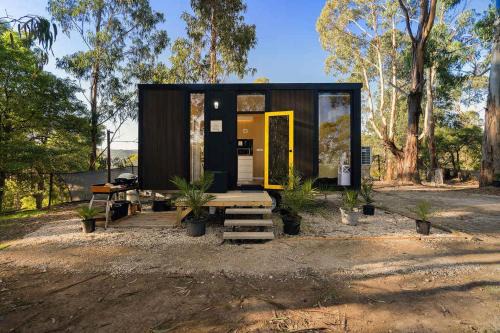 Yinnar South Haus | Jumbuk Retreat by Tiny Away