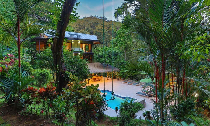 Manuel Antonio Haus | Jungle Roost, ein wunderschön eingerichtetes 4-stöckiges Dschungelhaus in Strandnähe