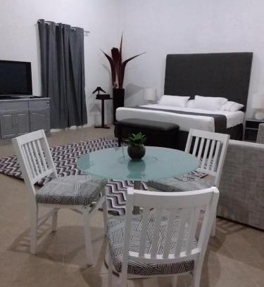 Alfredo V. Bonfil Haus | Junior suite Privada 7 min del Aeropuerto