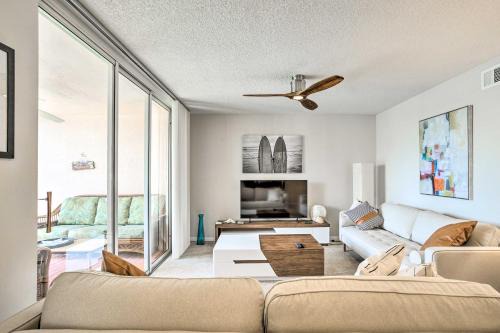 Jupiter Wohnung | Jupiter Bay Condo with Pool Less Than Half Mile to Beach!