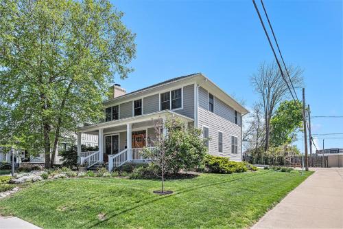 Northeast South Bend Haus | Just a few Blocks to Notre Dame