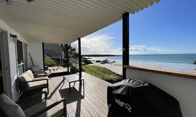 Boat Harbour Beach Haus | Just Relax & - Absolute beachfront accommodation!