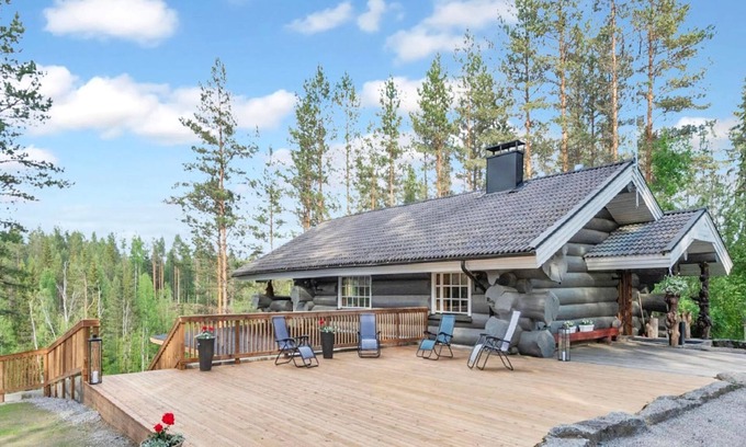 Keuruu Haus | Juurakkopirtti by Interhome