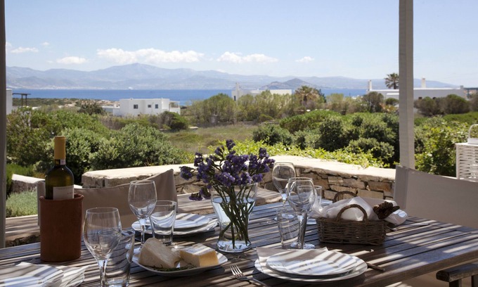 Santa Maria Villa | Kallisti Myrtia · Idyllische Ferienvilla - Ansichten, Garten, nr Strand