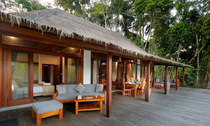 Melayang Villa | Dschungel-Versteck aus Holz Villa Kaloi