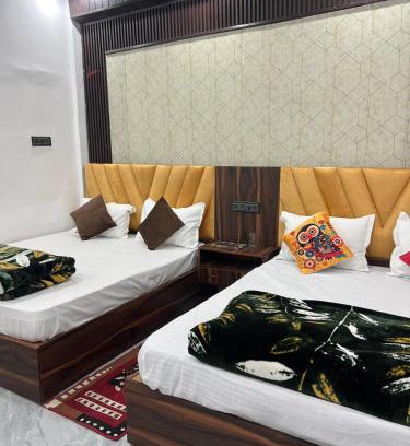 Ayodhya Haus | Kanak Bihari Yatri Niwas, 100 Meter Ram Ki Paidi, Saryu River