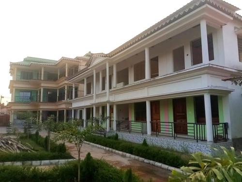 Lataguri Haus | Kanchenjunga View Mansions By StayApart