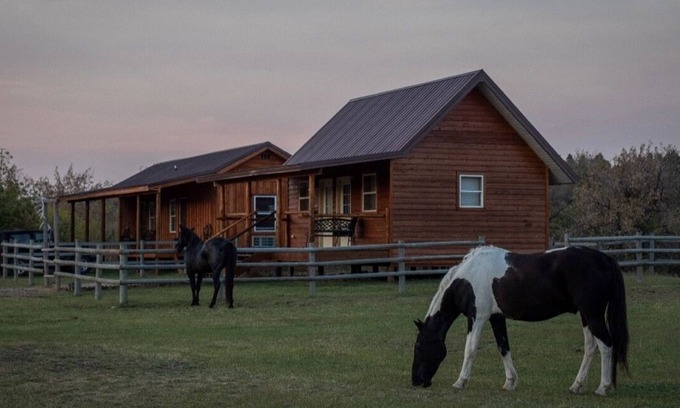 Sundance Kabine | Kara Creek Queen Bed Cabin #9